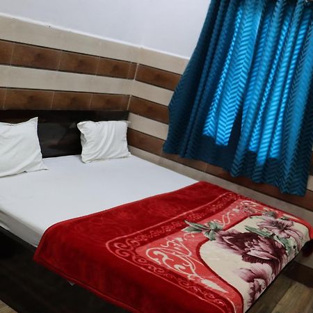 K.D.Dham Near Prem Mandir1 Hotel Vrindávan Kültér fotó