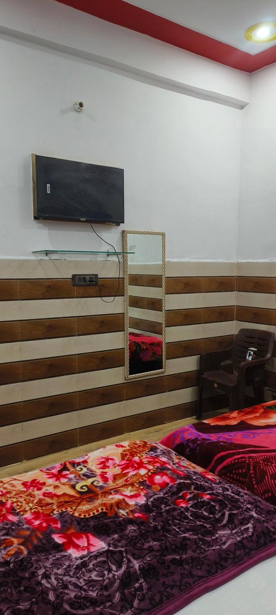 K.D.Dham Near Prem Mandir1 Hotel Vrindávan Kültér fotó