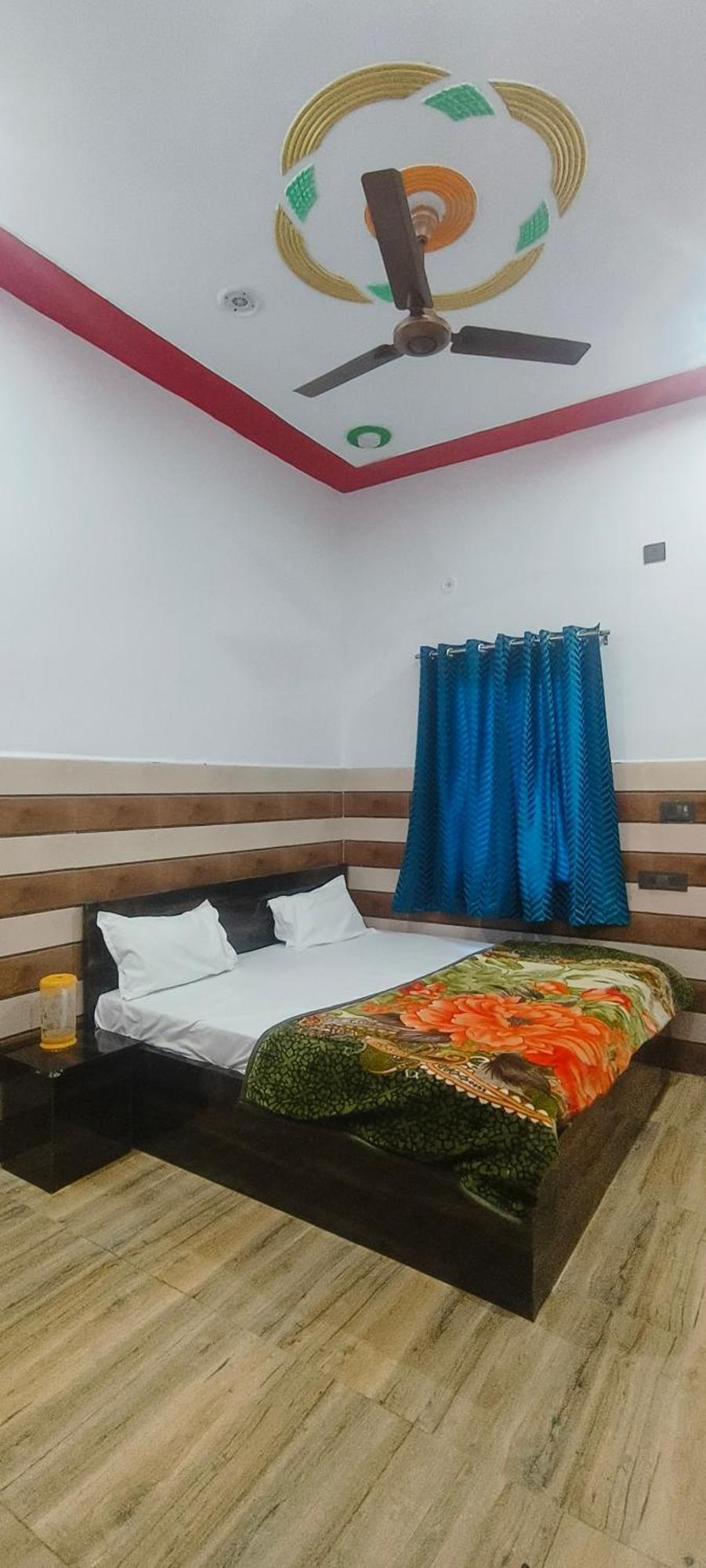 K.D.Dham Near Prem Mandir1 Hotel Vrindávan Kültér fotó