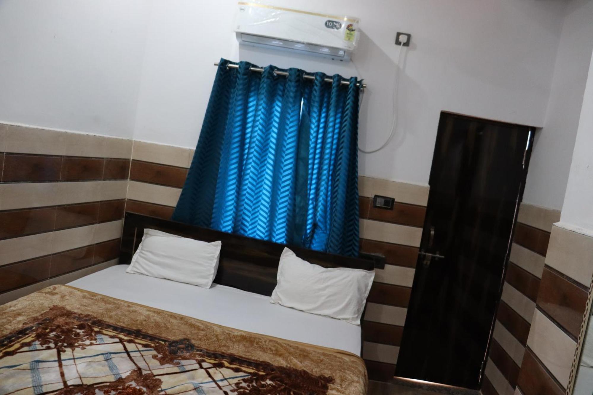 K.D.Dham Near Prem Mandir1 Hotel Vrindávan Kültér fotó