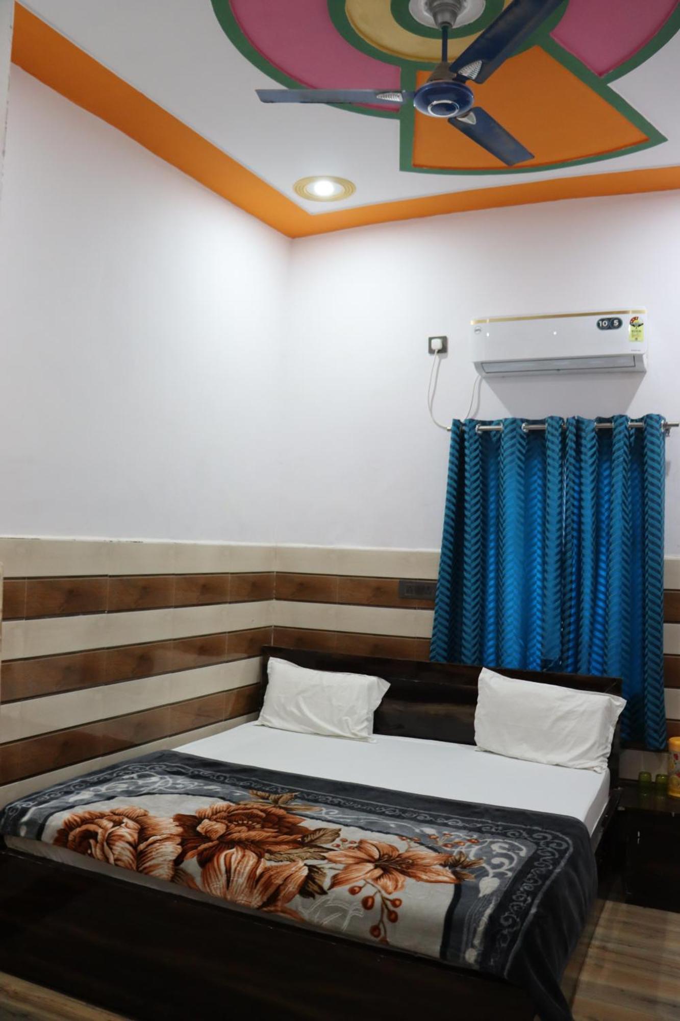 K.D.Dham Near Prem Mandir1 Hotel Vrindávan Kültér fotó